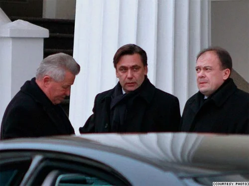 Uładzimir Dražyn (źleva), Edminas Bahdonas i Valery Varaniecki la prezidentury Litvy.