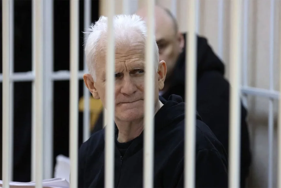 Алесь Беляцкий в суде. Фото Виталия Пивоварчика, БелТА